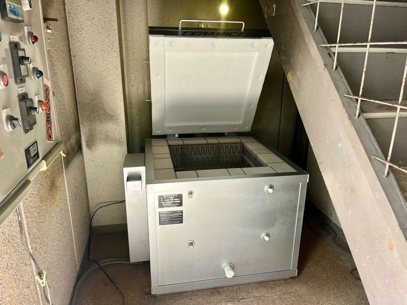 陶芸教室の電気窯