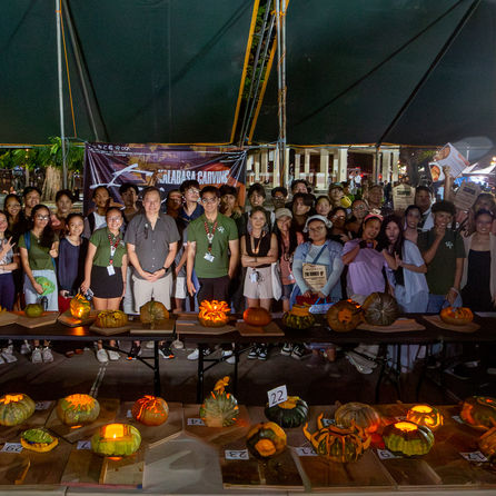 Design Sparks: Kalabasa Carving Esquisse 2025