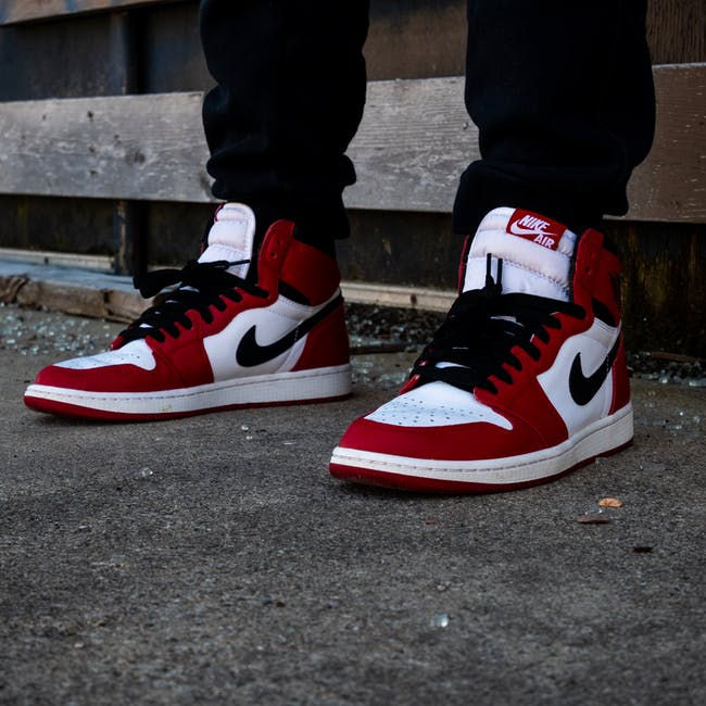 How to Choose the Best Website to Purchase Sneakers
