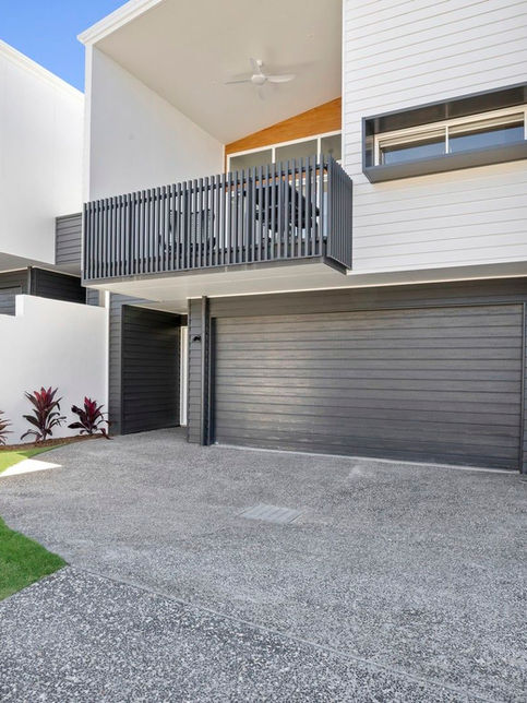 27-29 Ferguson Avenue, Labrador QLD 4215