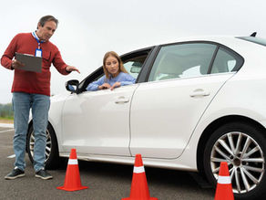 What Makes the Best Driving School in Kitchener? Full Guide