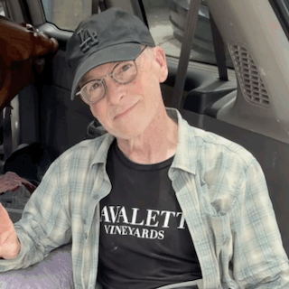 larry.GIF