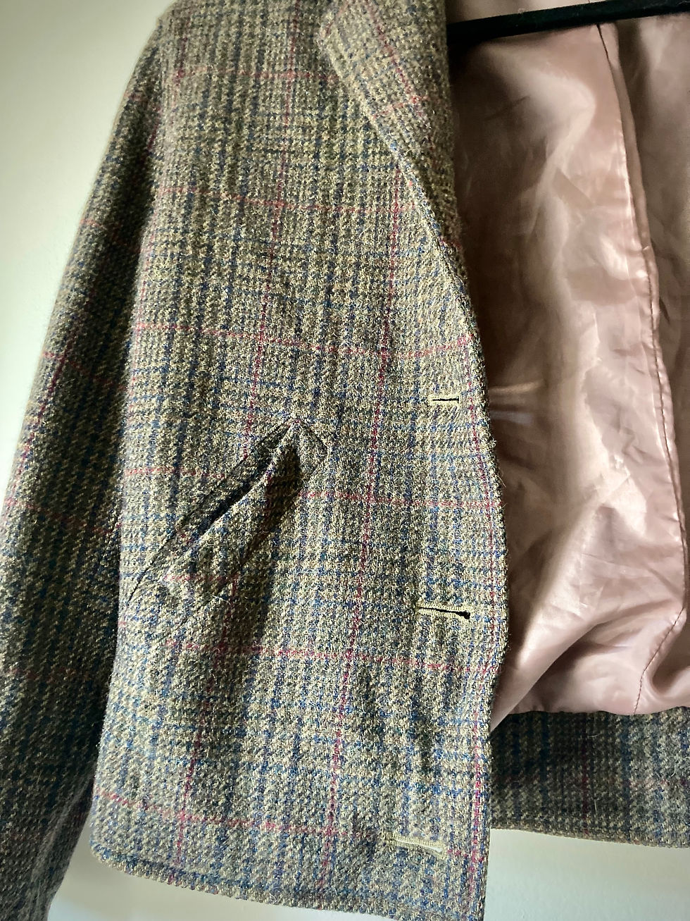 Thumbnail: Vintage International Scene Wool Coat