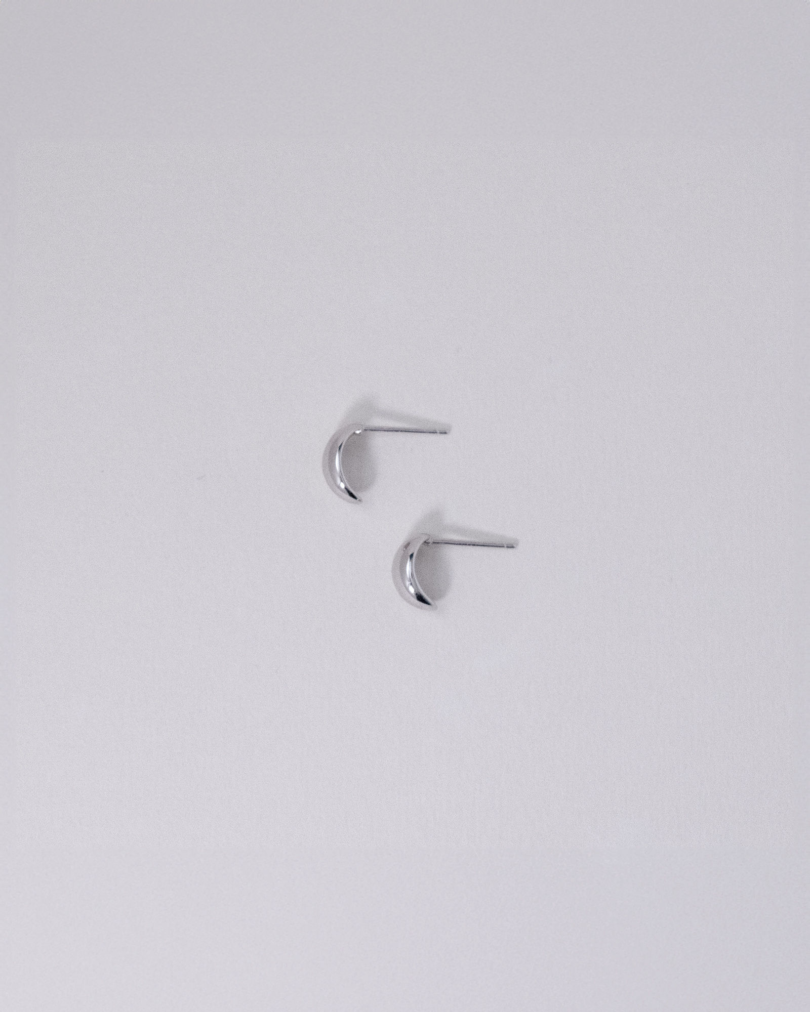 Pure Drop jewelry featuring a smooth, minimalist design inspired by fresh water and clarity.”