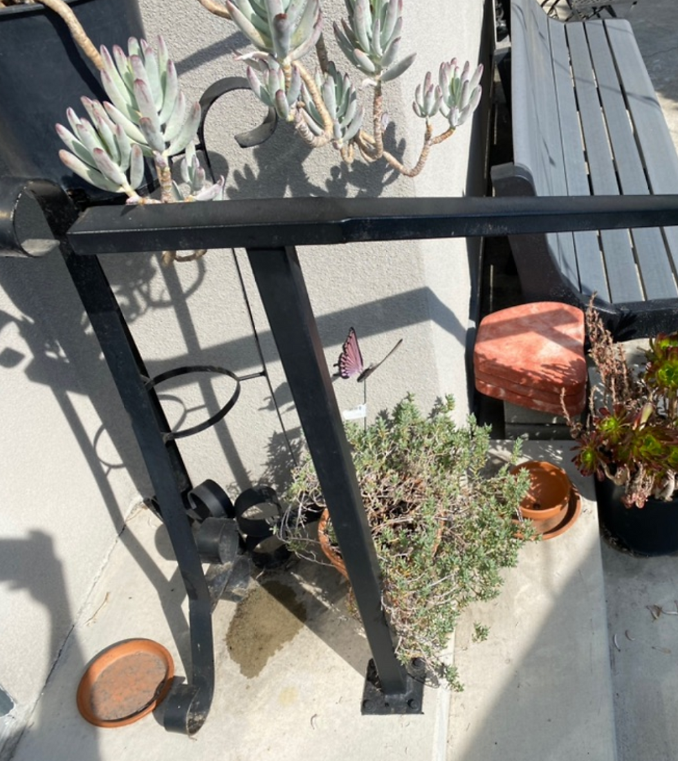 Exterior Steel Handrails Fabrication and Installation by Diverse Welding & Ironworks. Dennis Naraine Custom Ironwork Fabricator in West Los Angeles. Welding and Ironwork Company Near Orange County, Los Angeles, Riverside, Beverly Hills, Inland Empire, South Bay. Call 310-919-1306 to Schedule an On-Site Estimate.