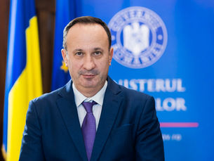 Ministrului Adrian Câciu nu-i pasă de creșterea dobânzilor bancare. „Am rate foarte mici la momentul