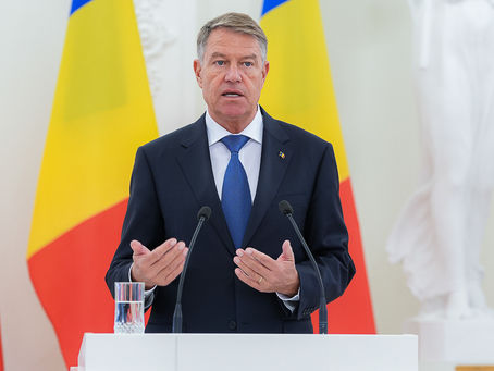 Iohannis a decorat mai multe personalități cu ocazia Zilei Naționale a României. Cine sunt aceștia