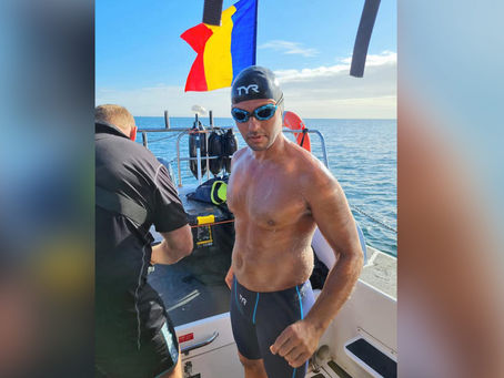 Paul Georgescu, primul român care a traversat înot strâmtoarea dintre Scoția și Irlanda. Canalul Nor