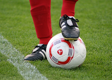 Scarpe chiodate su Soccer Ball