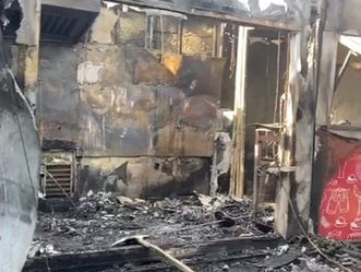 Incêndio destrói food truck, em Penedo. Ninguém se feriu.