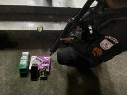 Em Itatiaia: homem é preso acusado de tráfico de drogas em barbearia