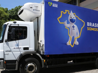 Itatiaia recebe caminhão da imunização para atualização de caderneta de crianças e adolescentes