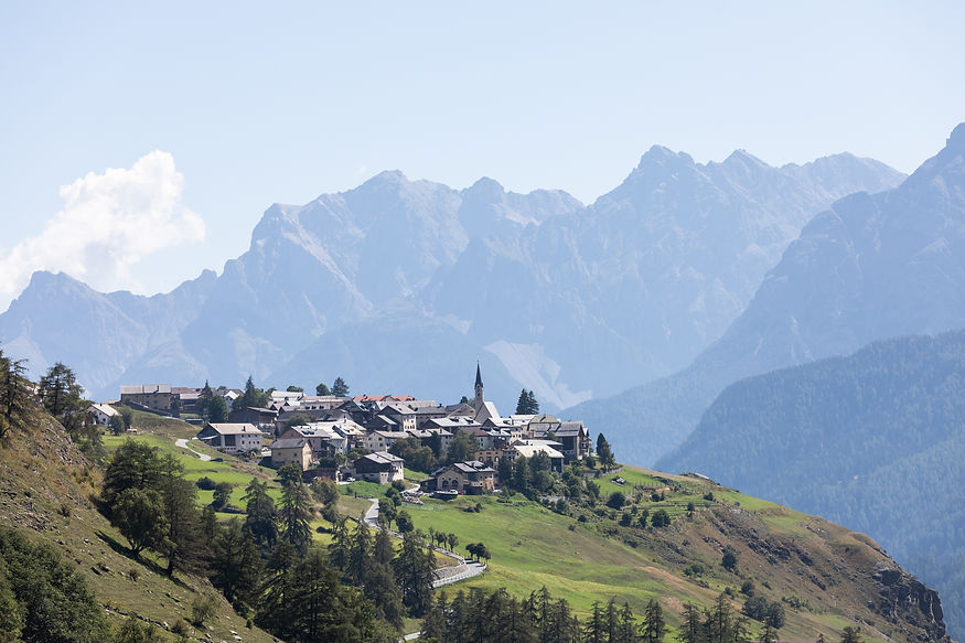 yoga retreat location swiss alps