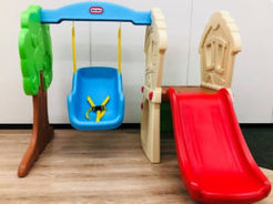 ✨すべり台、ブランコ、階段（壁のぼり）が楽しめる遊具が登場✨