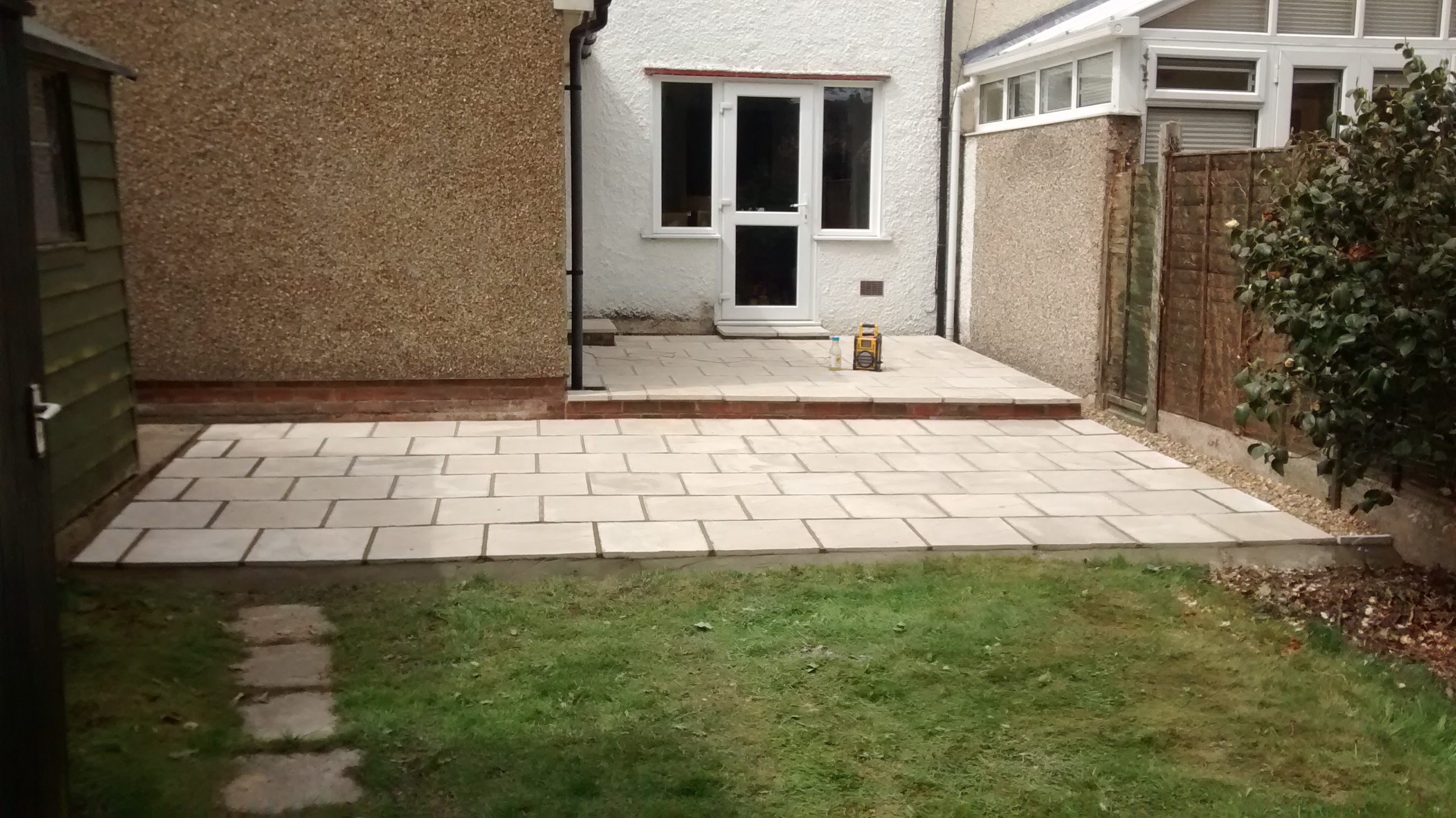 GARDEN CONSTRUCTION