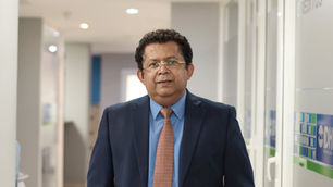 Visionario CEO hondureño logra alcanzar la cima de las microfinancieras del país