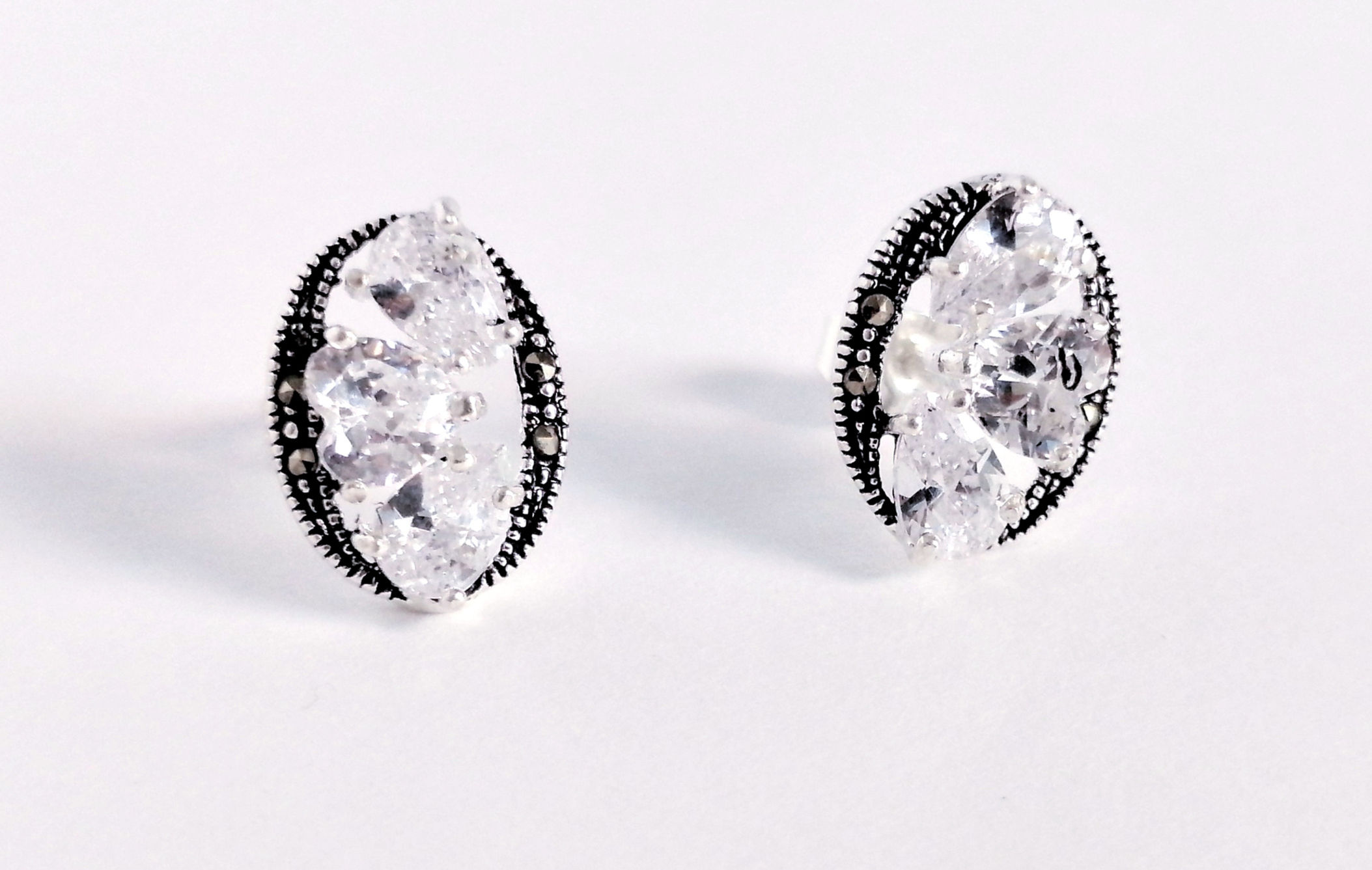 Aretes Marquesita con Circonio Blanco Plata Ley .925