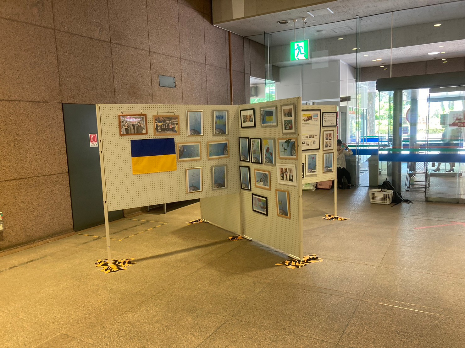 絵の展示を行いました！@前橋市役所の活動写真 - d4d5b2 63e007408b6a449f879ccc8edfab3d6f~mv2