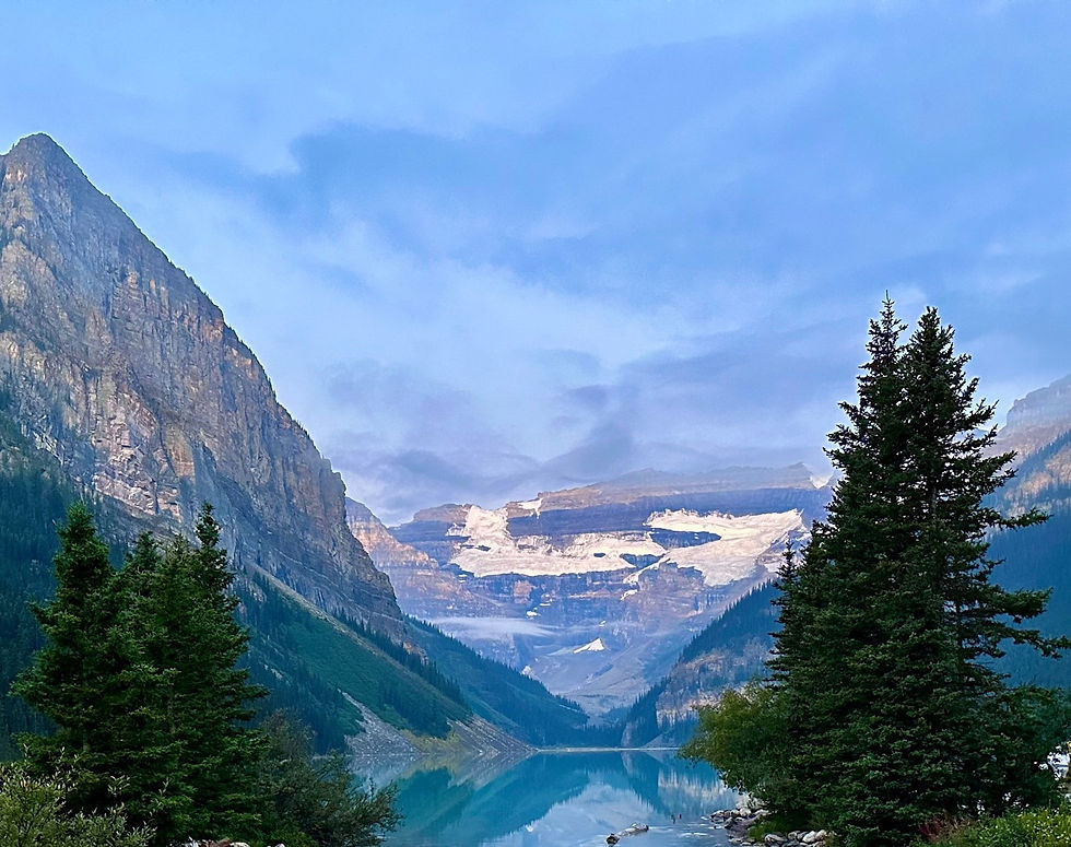 Picture of a mountain and trees to invoke the idea of magnanimity.