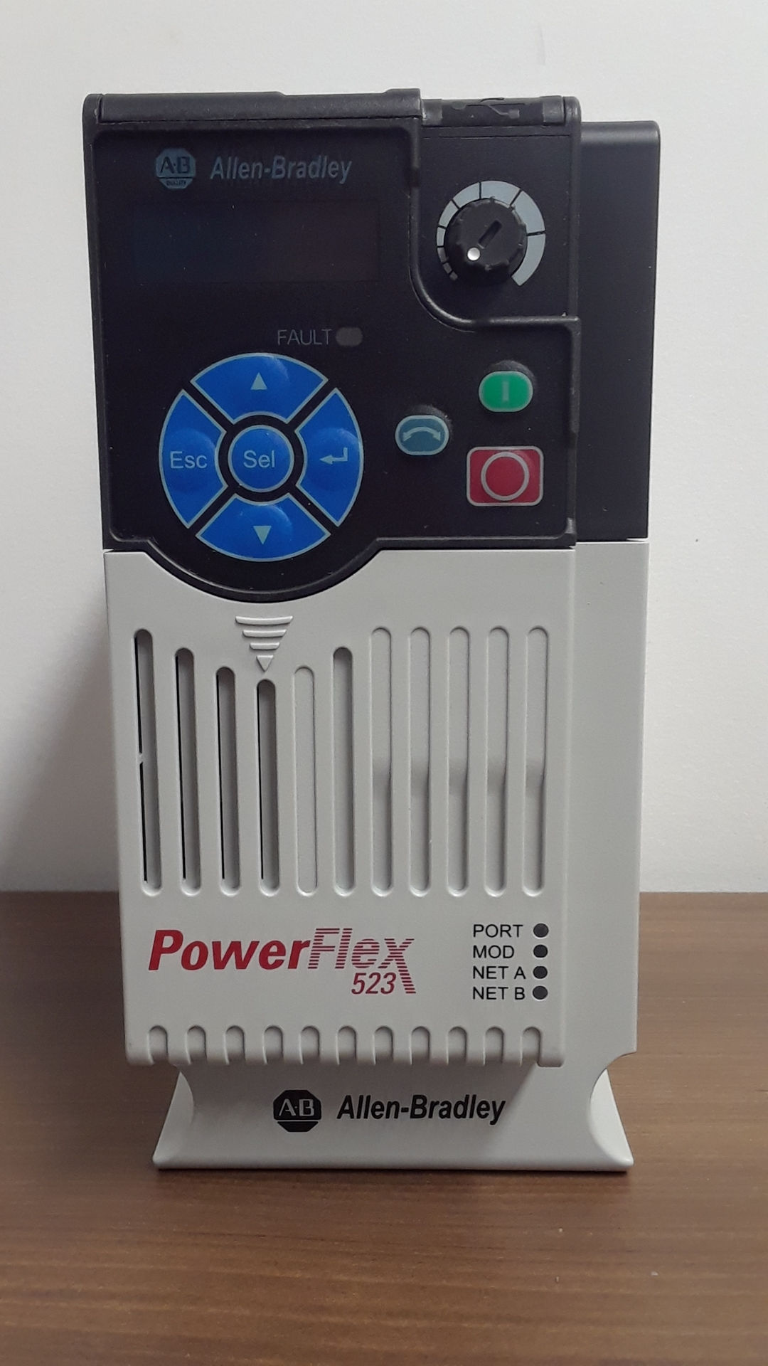 25A-E9P9N104 Allen Bradley