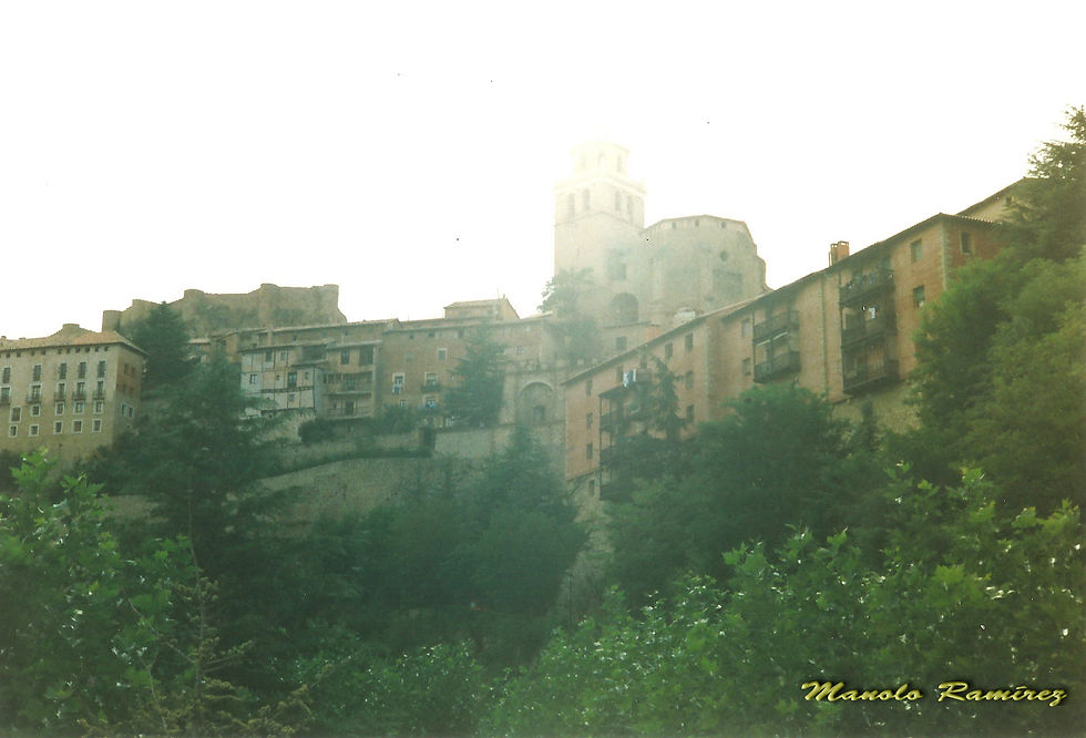 Albarracín._Catedral_y_Castillo_(P)_1999_001