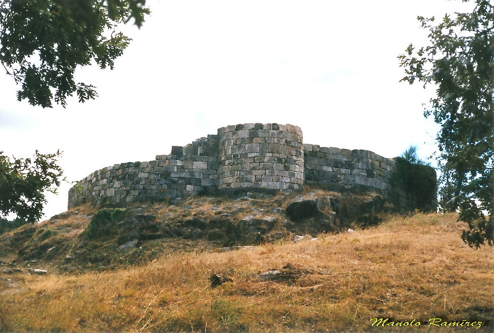 A Peroxa. Castillo de Fonte Arcada (P) 1998 001 (2)