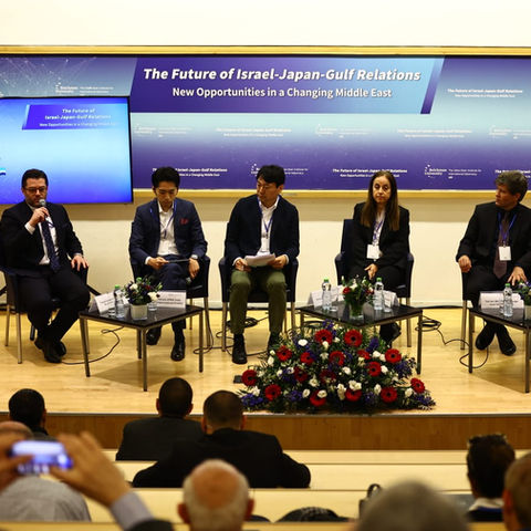 ืคืื ื ืื ืื ืื ืืฉื "ืขืชืื ืืืกื ืืฉืจืื-ืืคื" studiotiltan