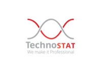 לוגו חברת TechnoSTAT עם "We make it Professional", סליל כפול אדום-אפור.