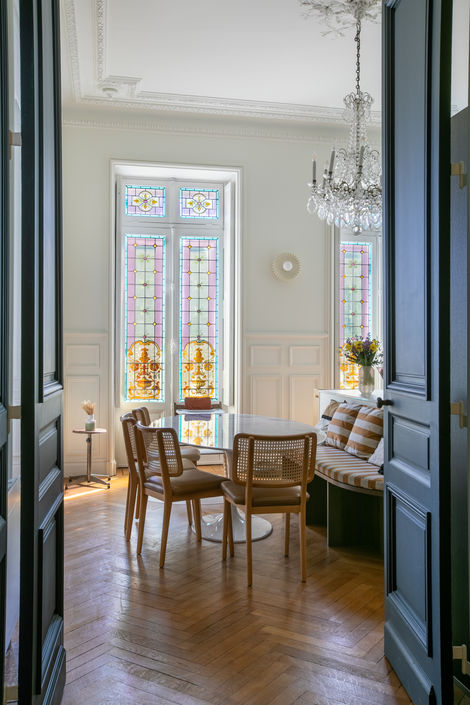 Salle à manger , lumière et mise en valeur de l’existant à Bordeaux