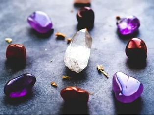 Ultimate Guide to Birthstones by Month, Day, and Zodiac Sign