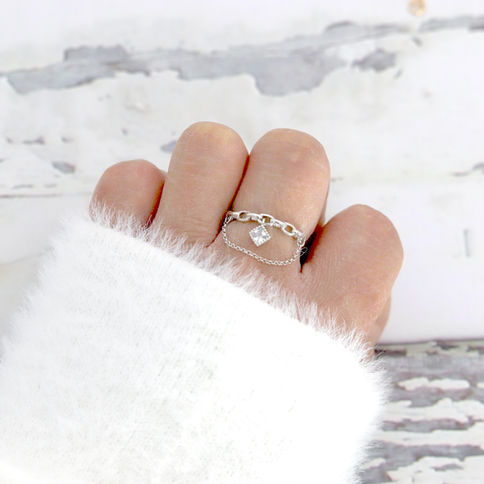 Dangle charm jewelry ring, sleek gold with cubic zirconia teardrop or diamond charm
