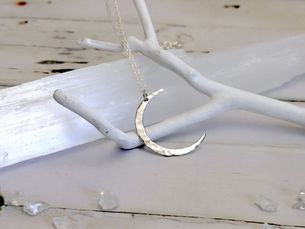 The Meaning Behind The Crescent Moon In Jewelry Necklace