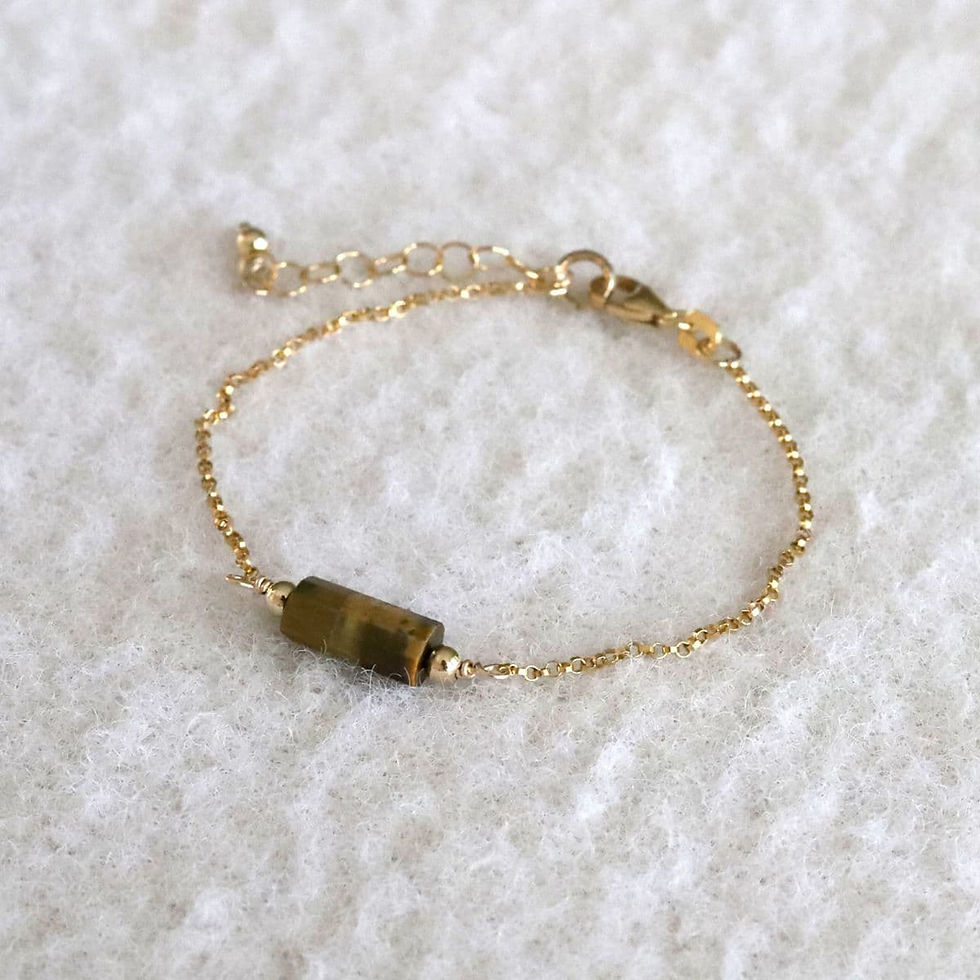Delicate Tiger Eye gold-filled bracelet, adjustable and secure closure, handcrafted custom gemstone gift, close-up details