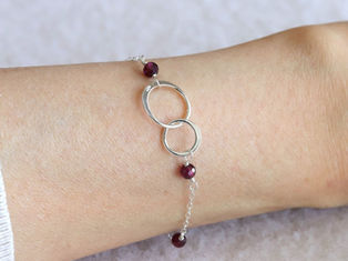 Unity & Intention: How to Choose Your Double Circle Signature Jewelry