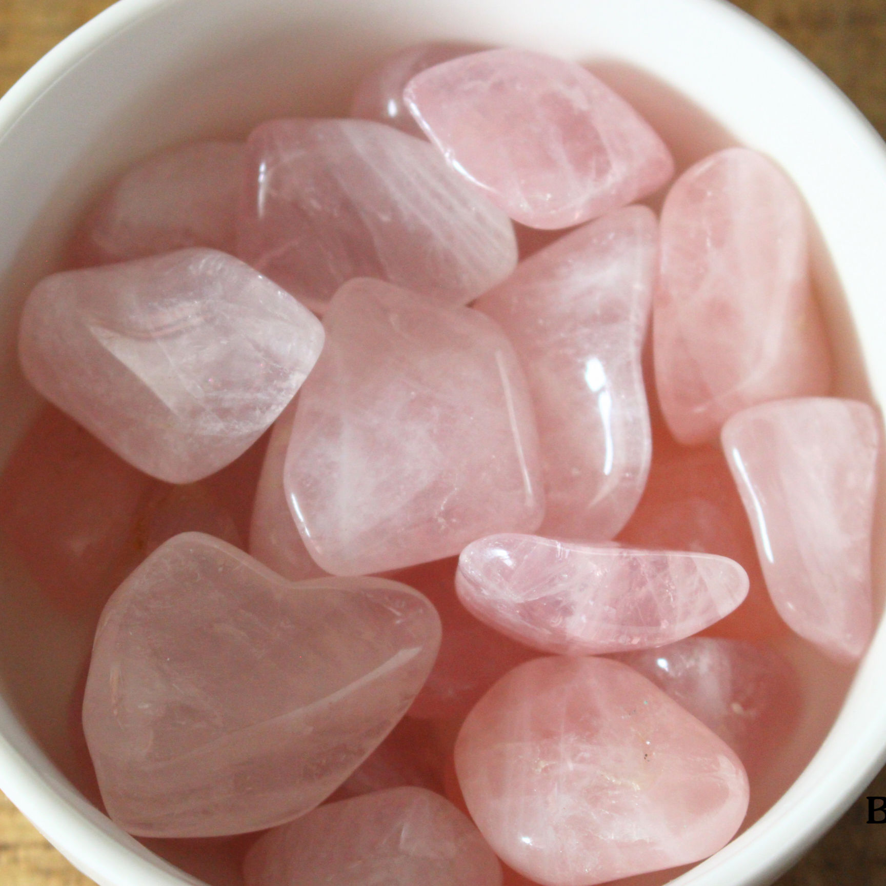 Quartz rose, pierre roulée / Amour et douceur