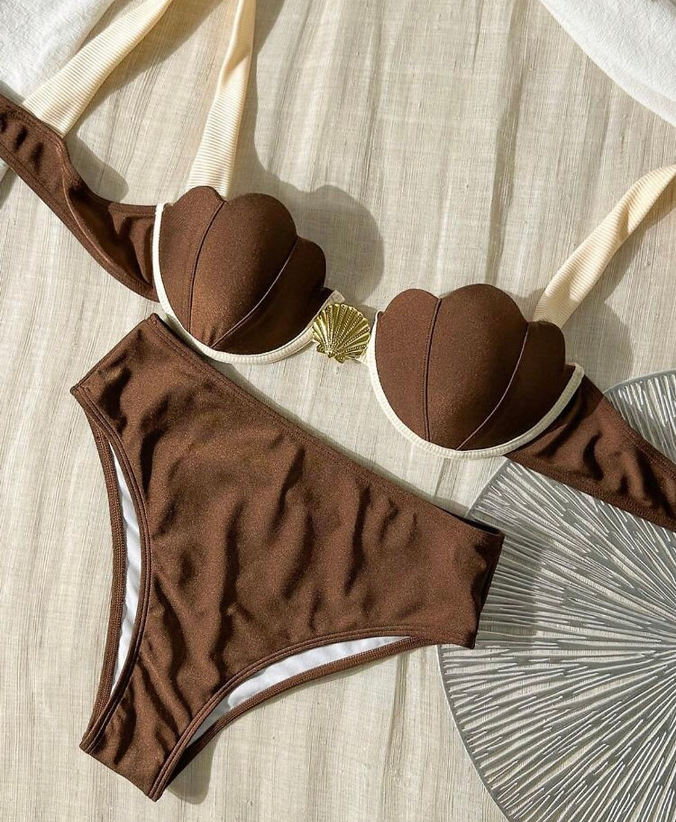Miniatura: Bikini 035