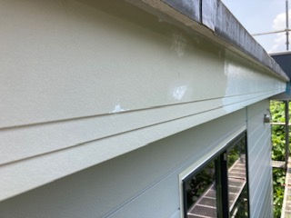 破風板の塗装