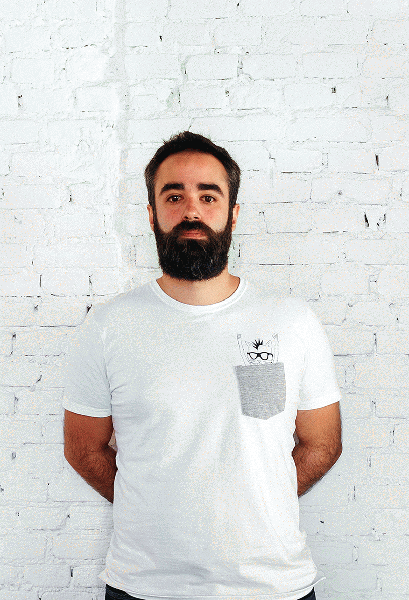 Sócio fundador do MNBR, Vinicius Marques se formou em 2011 na faculdade de arquitetura e urbanismo do Mackenzie.