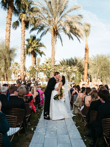 Bride and groom Kiss at The Emerson Estate California wedding venue