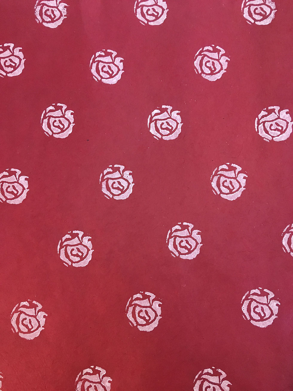 Rose circle wrapping paper