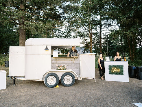 MichaelandCaitlin-816_websize (1)_edited.jpg