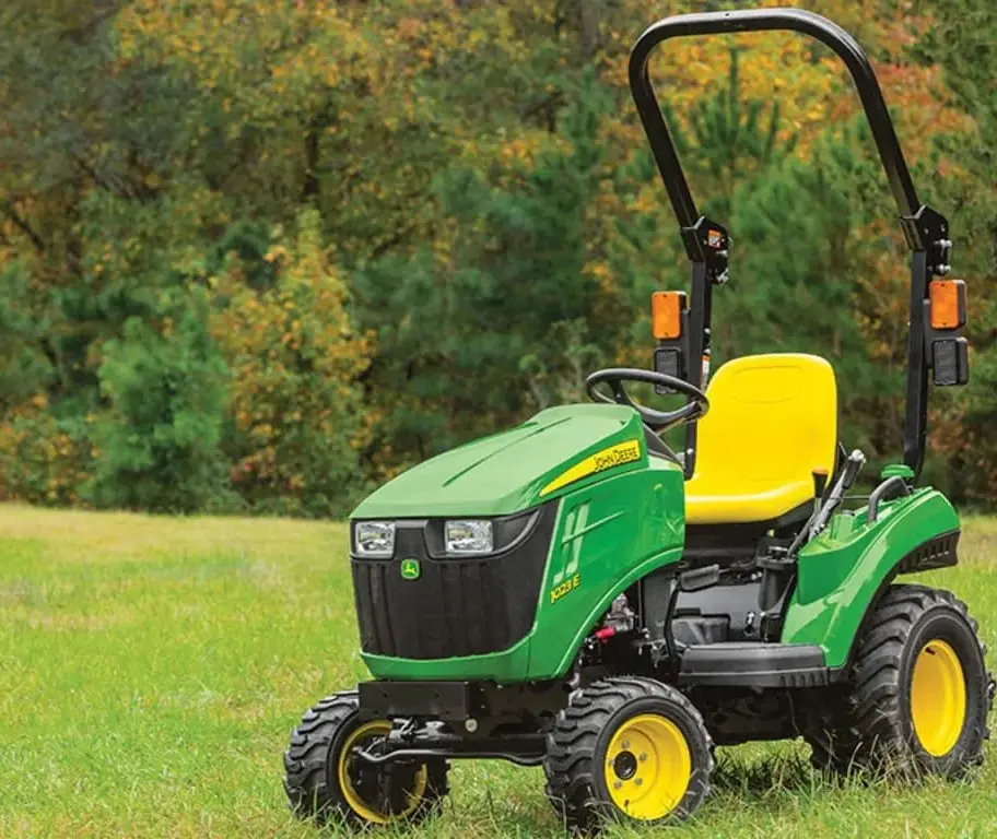 John Deere 1023E Sub-Compact Tractor