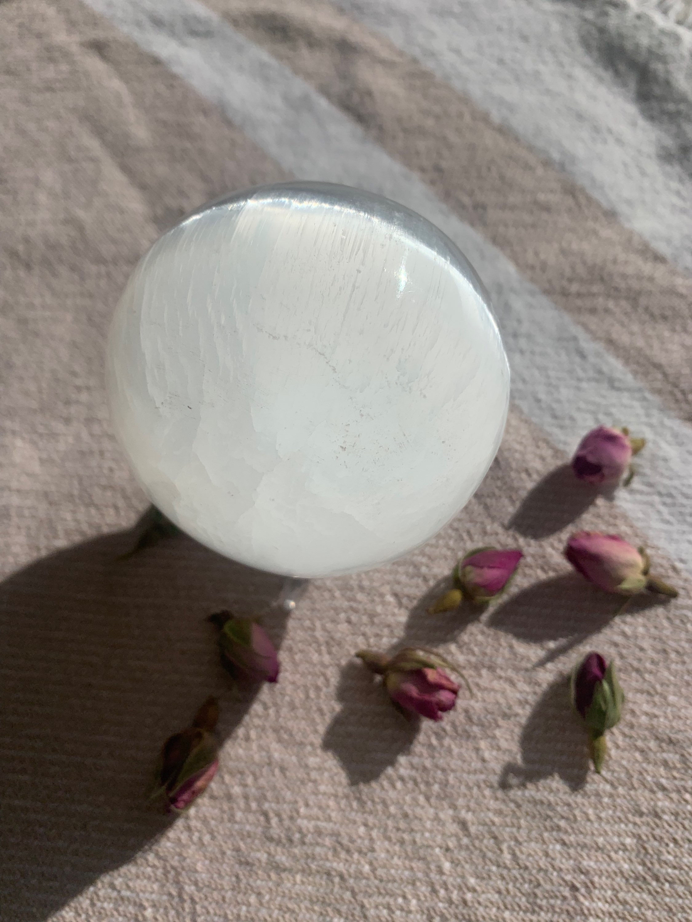 Sphere « pleine Lune » Sélénite Taille M