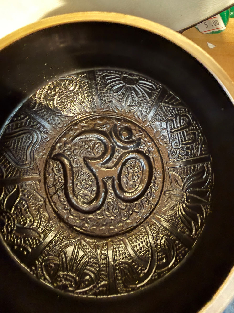 Thumbnail: Embossed Singing Bowl Medium Om Black & Gold