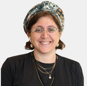 אסתר עקיבא, סעד