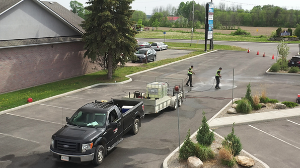 Asphalt & Parking Lot Pressure Washing