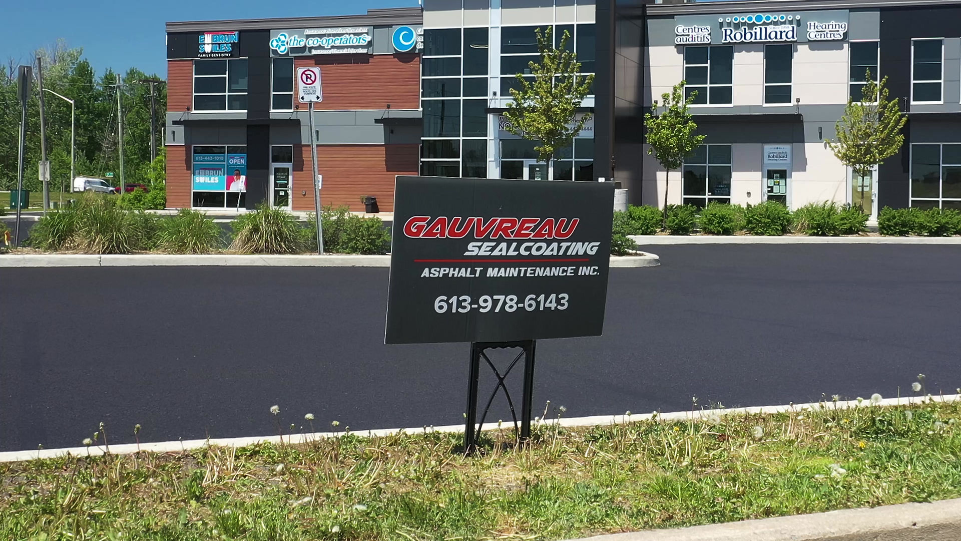 Driveway Sealing Gauvreau Sealcoating Ontario