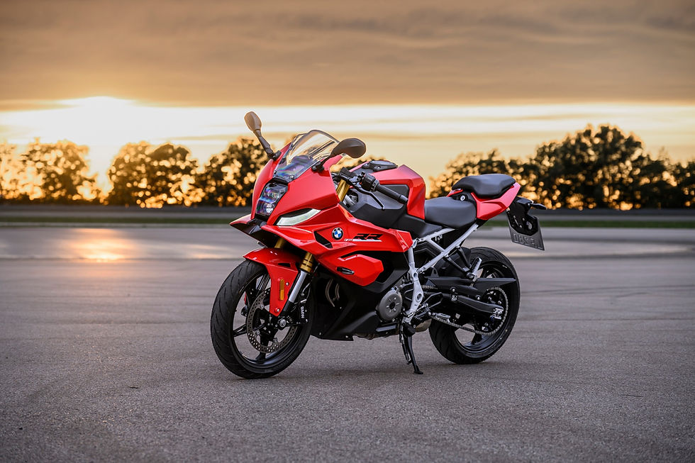 BMW F 450 RR: The S 1000 RR's little sister has arrived.