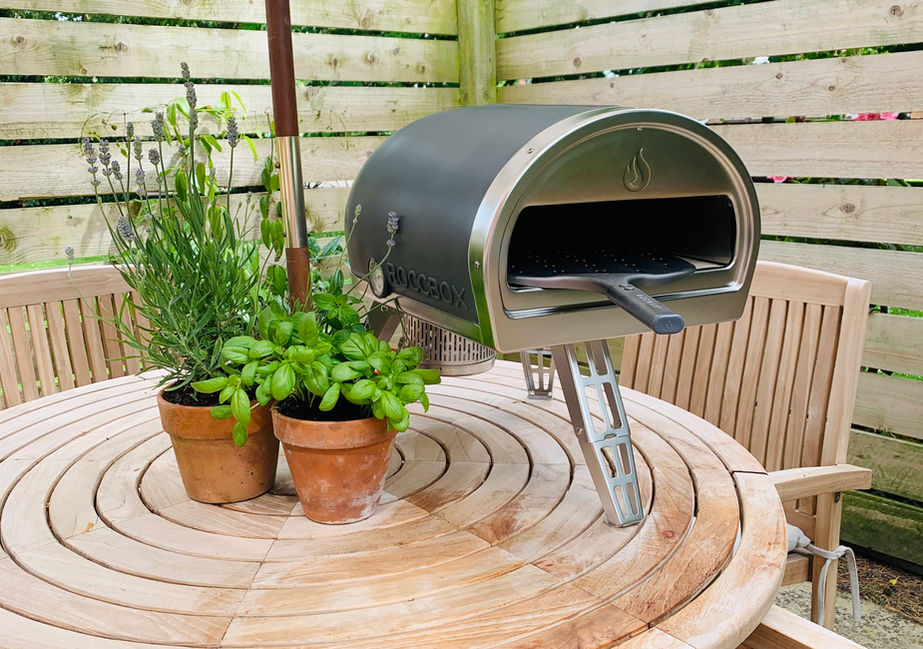 Gozney Roccbox hire, pizza oven hire, make your own pizzas.