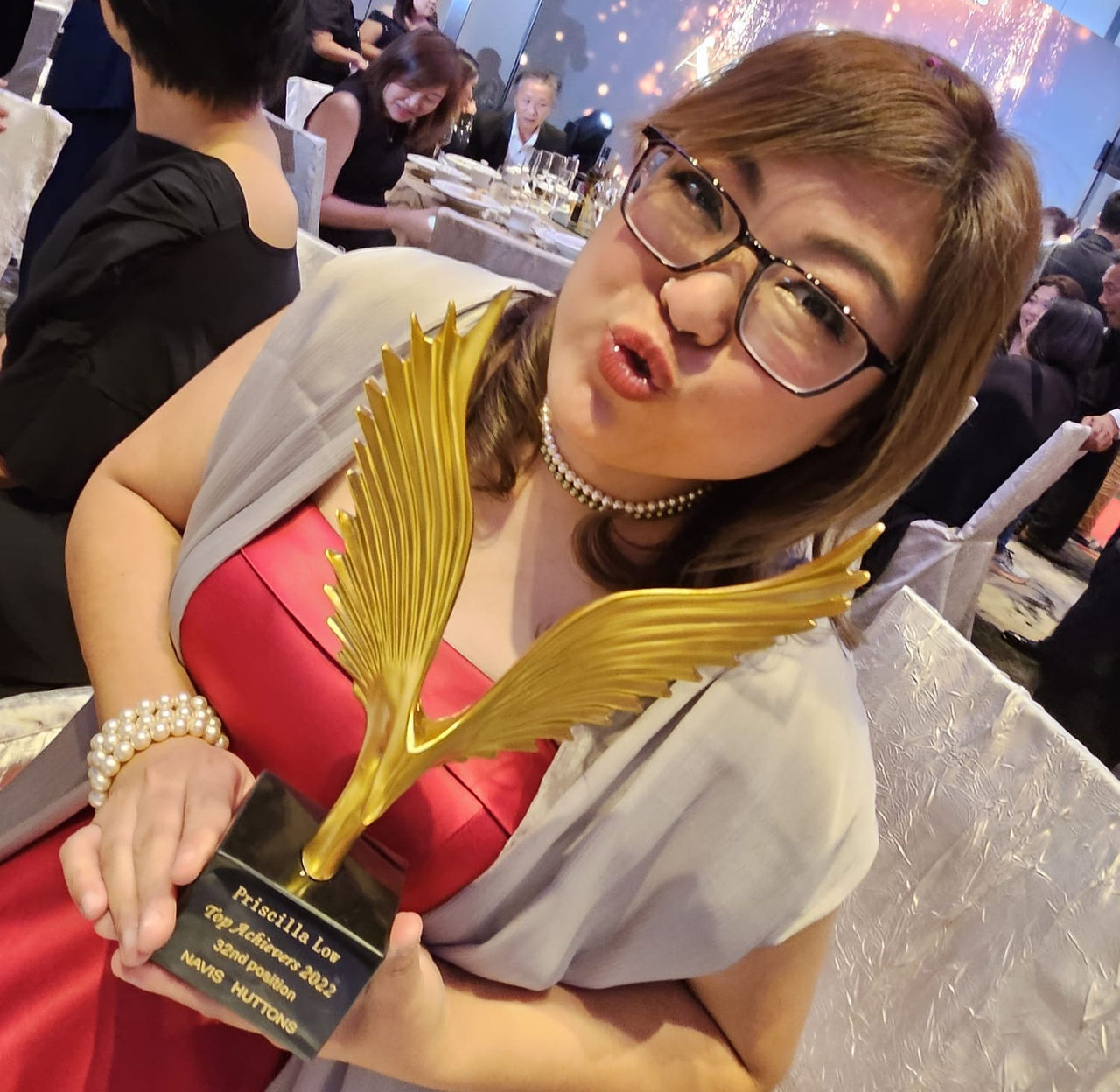 Pris Low Getting An Award!